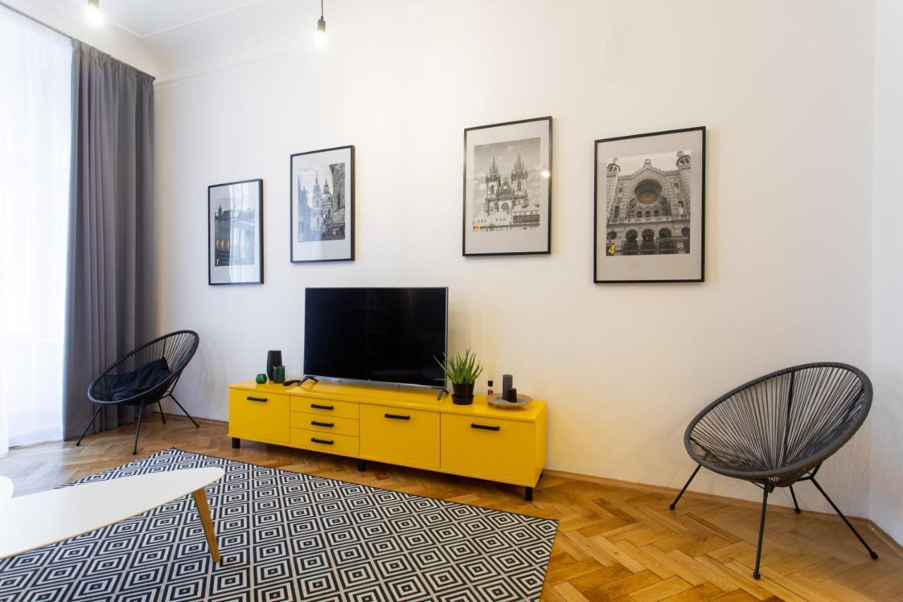 Spacious Apartments Near The River Prague Luaran gambar