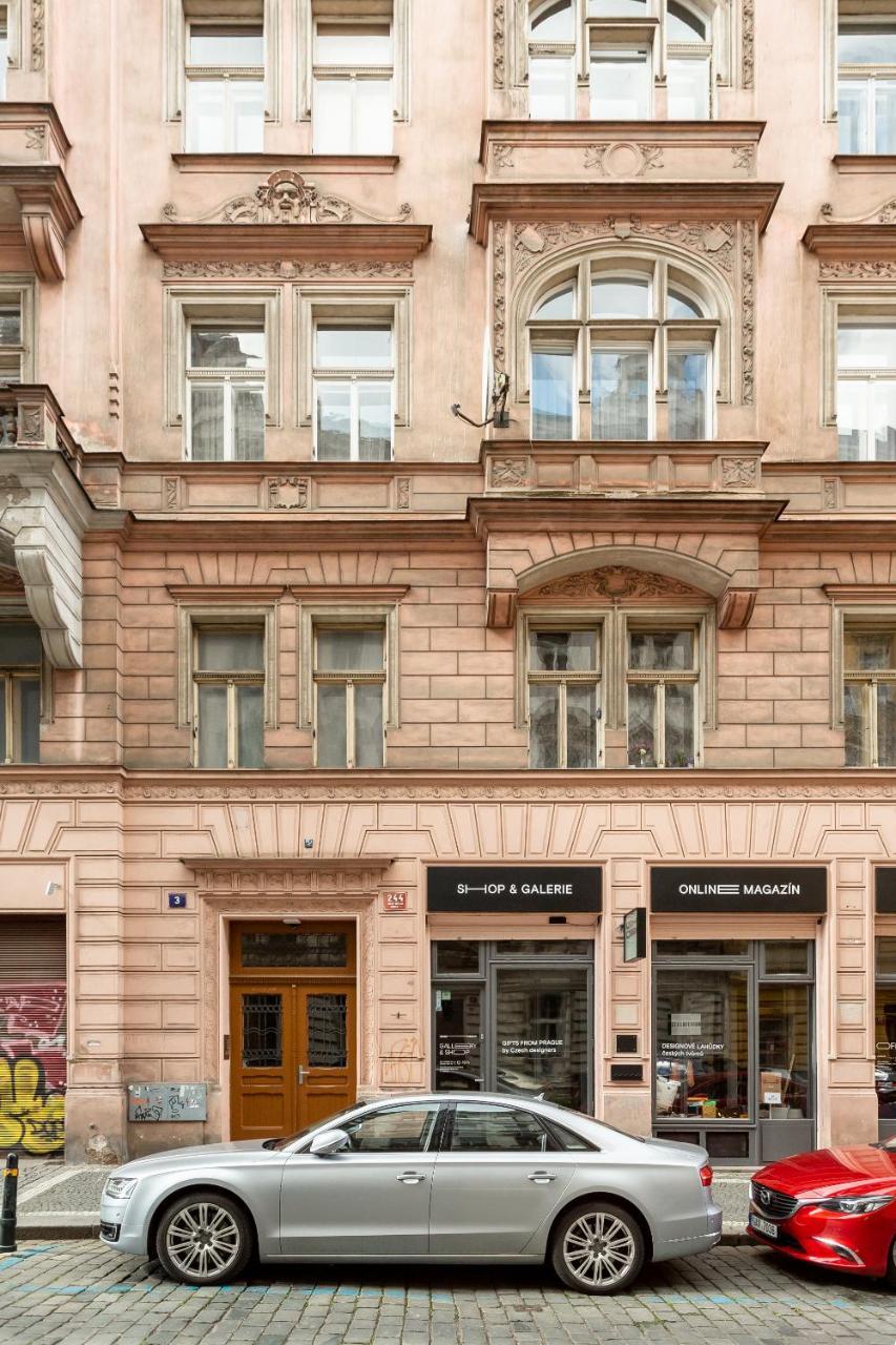 Spacious Apartments Near The River Prague Luaran gambar
